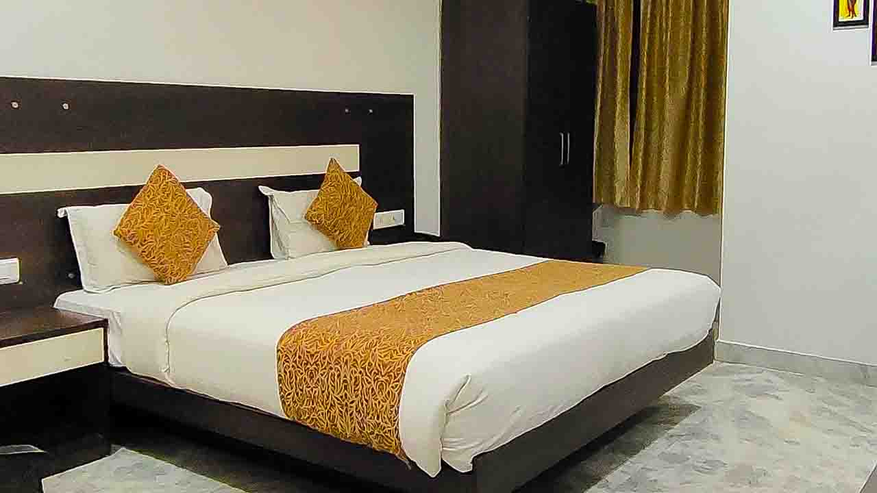 Hotel Royal Dezire-Best Luxury Room hotel in Budget